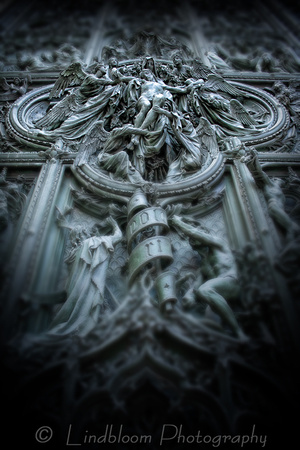 Central Door - Duomo di Milano