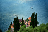 Ferry coming in to Varenna